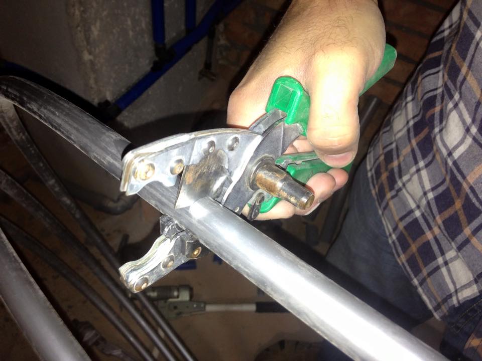 резка металлопластиковых труб