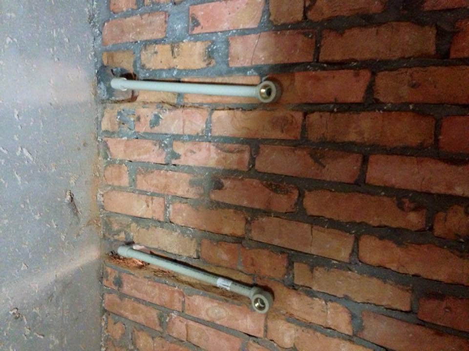 прокладка полипропиленовой трубы в штробе